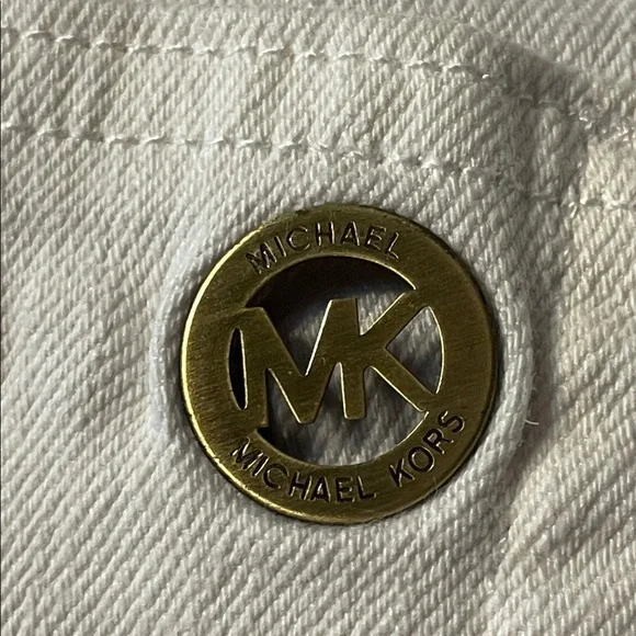 Michael Kors Women's Off-White Cropped Jeans - Picture 5 of 6